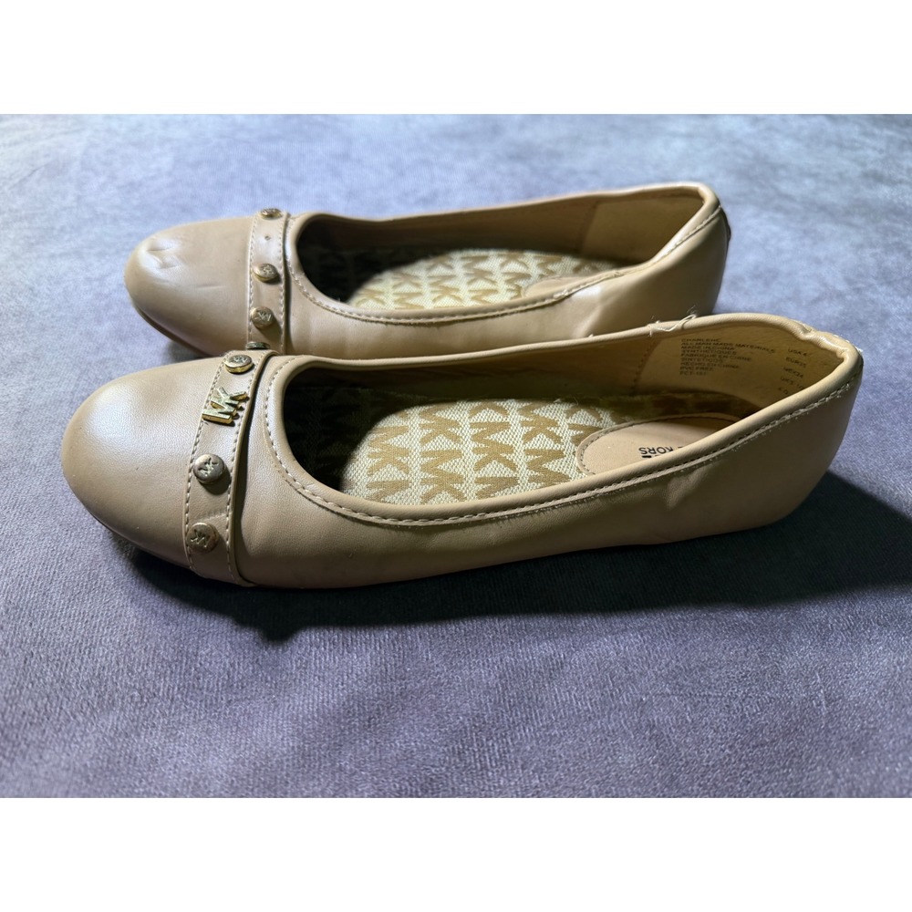 Michael Kors Charlene Tan Beige Ballet Flats Gold Logo Studded Shoes Womens 4Y